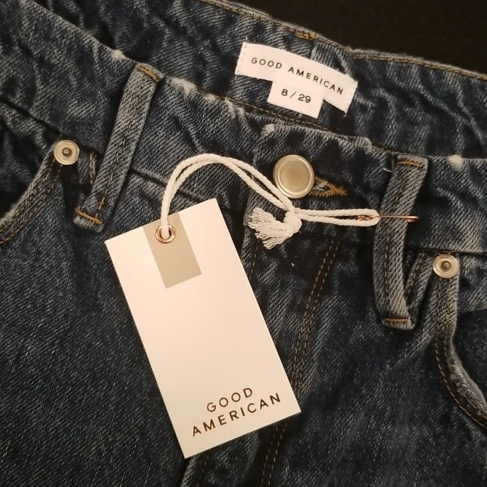 💕GOOD AMERICAN💕 Good Boy Side Frayed Straight Leg Jeans ~ Blue 818 8/29 NWT